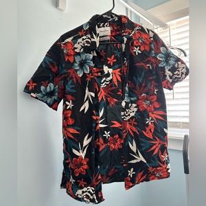 Goodfellow & Co. Button Down Hawaiian Short Sleeve Shirt Size Medium EUC